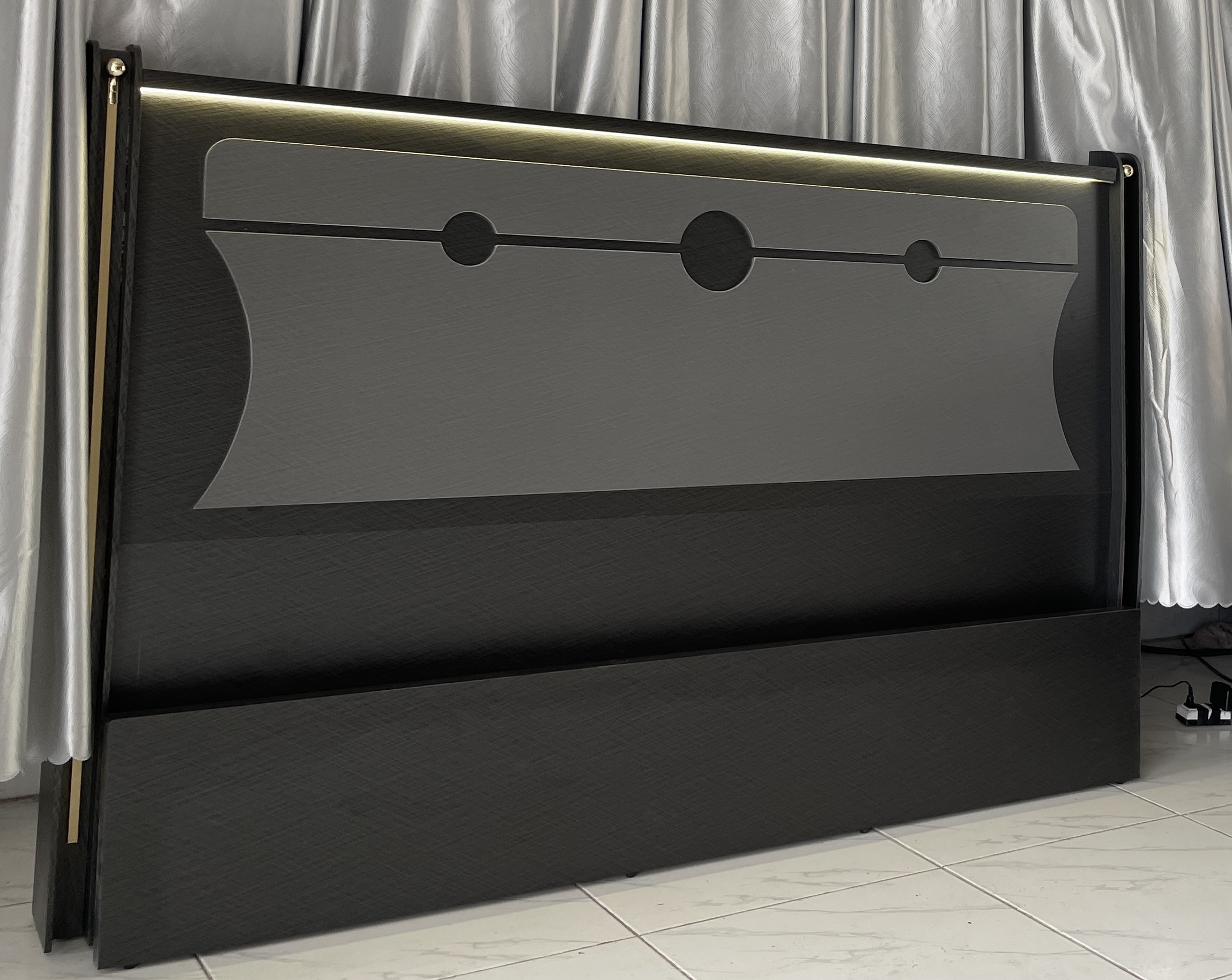 Giường ngủ MD - 25 có LED