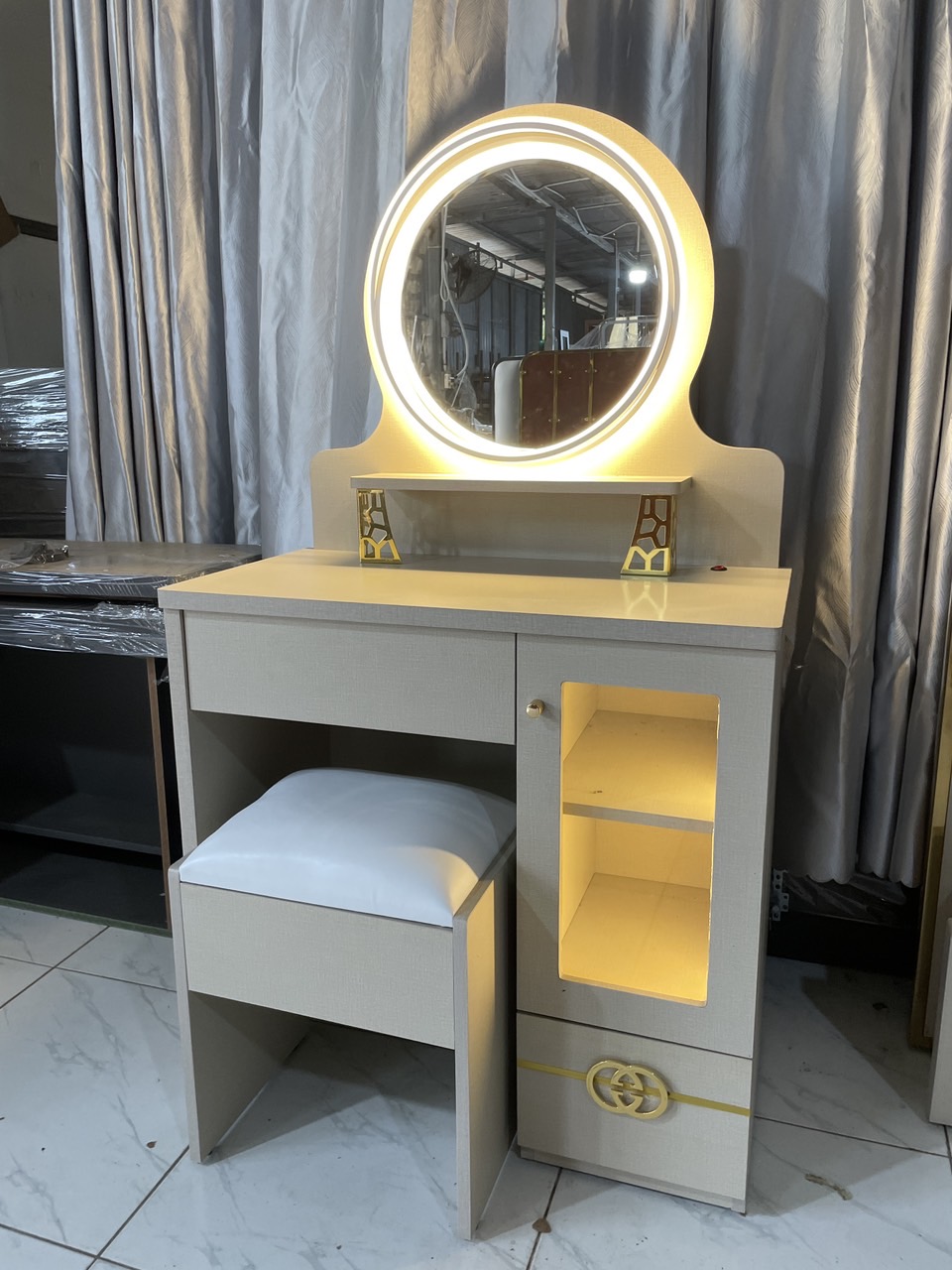 Bàn phấn TL-08 - Ảnh 2