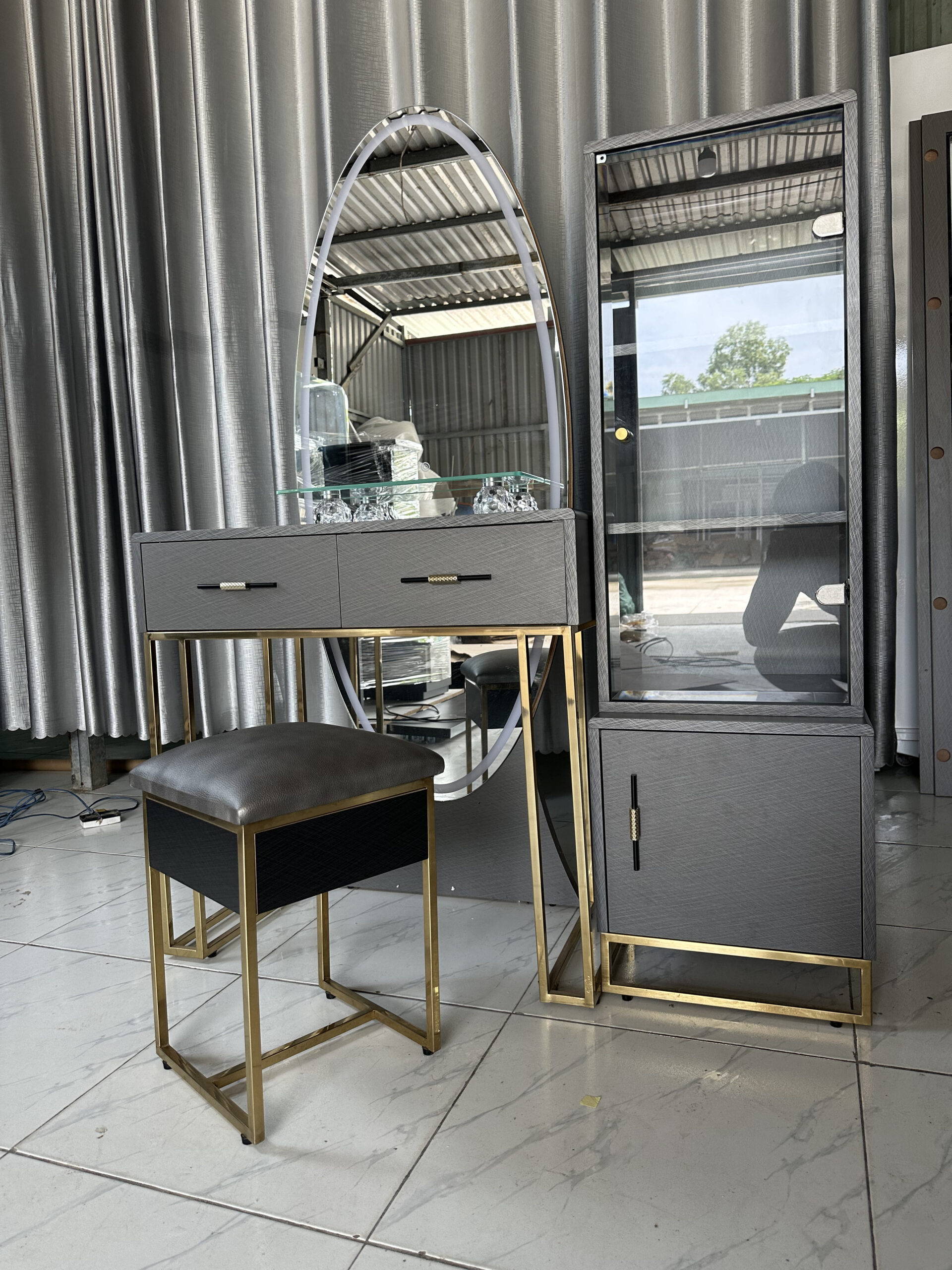 Bàn phấn TL-06 - Ảnh 2