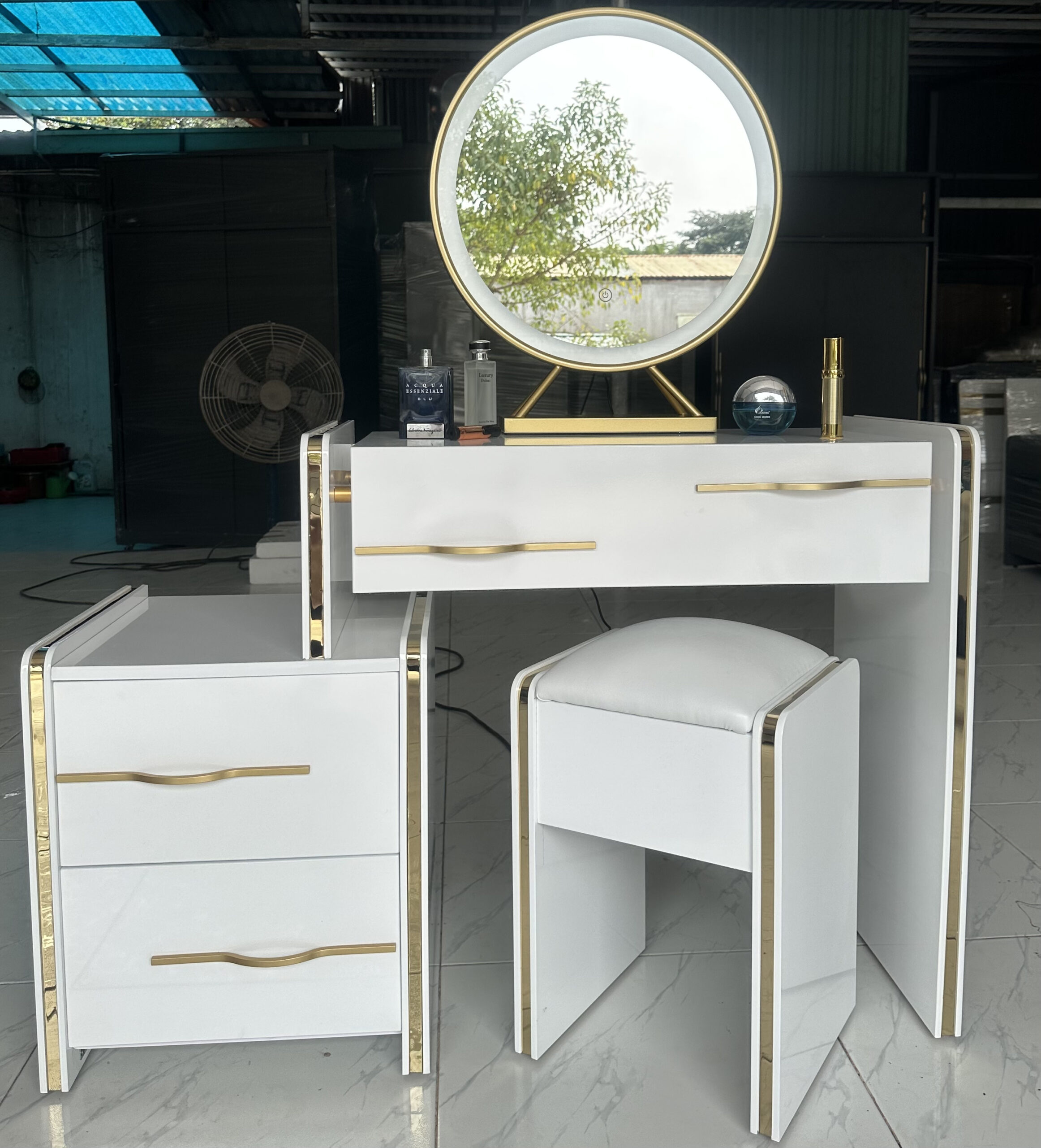 Bàn phấn TL-01 - Ảnh 2