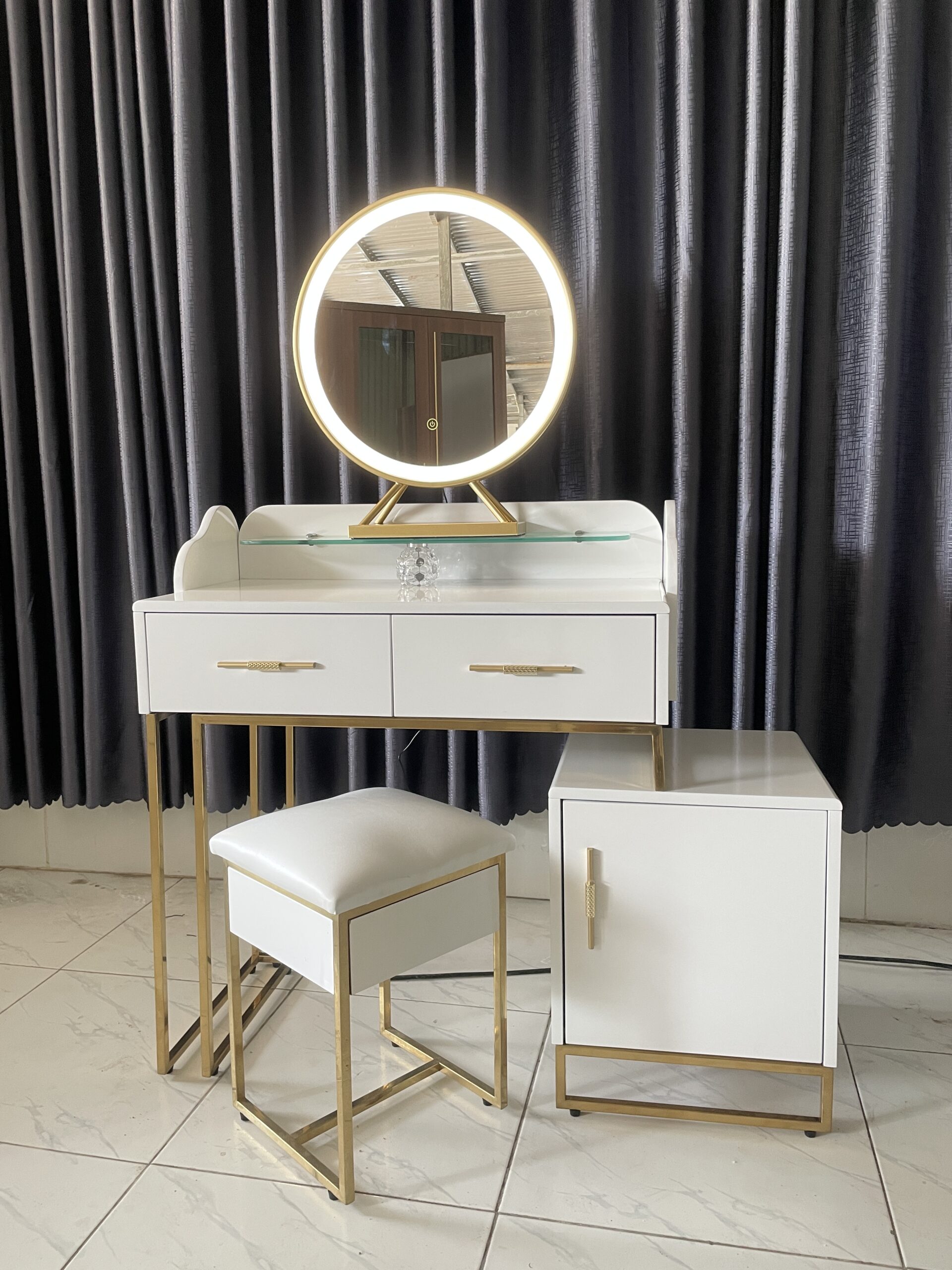 Bàn phấn TL-05 - Ảnh 4