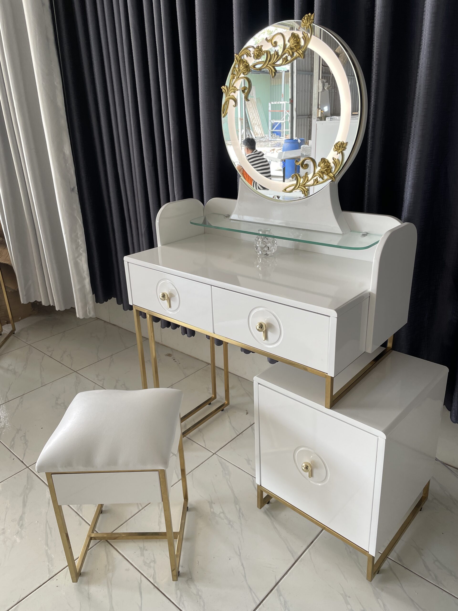 Bàn phấn TL-05 - Ảnh 2